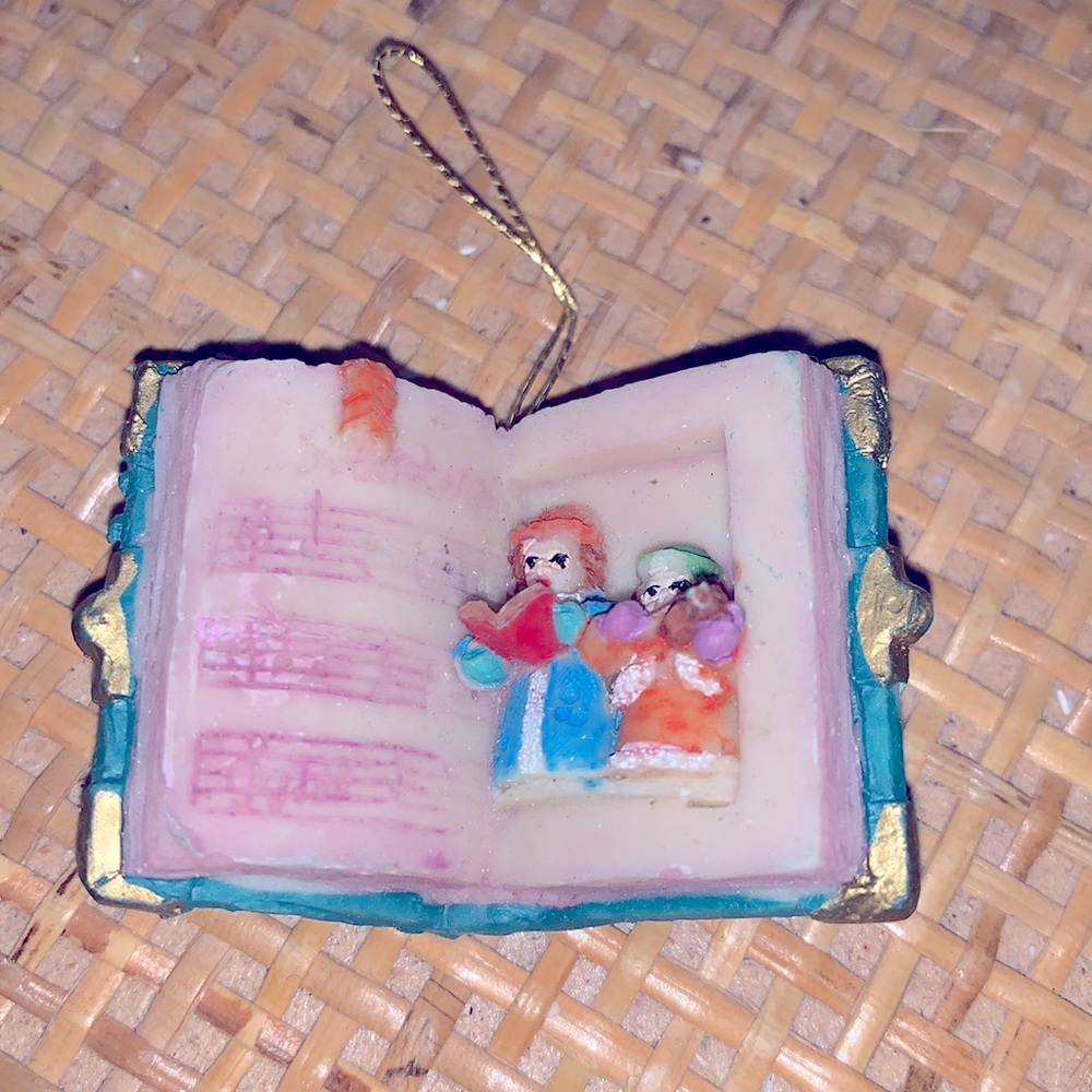 🎄Vintage Justen Christmas silent night story mini ceramic ornament 🎄